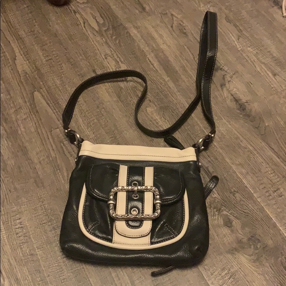 B Makowksy shoulder bag